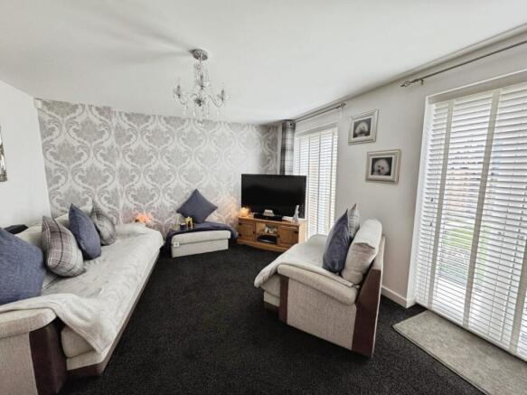 pbox-living_room-331032.jpg