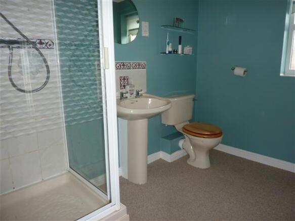 ENSUITE SHOWER ROOM