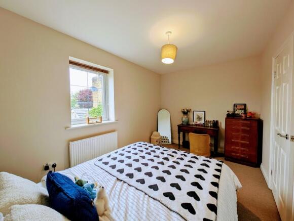 2 bed House to rent Image 6