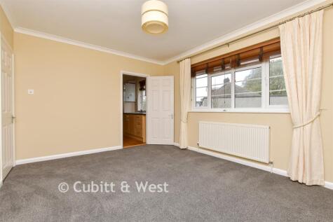 Bridle Road, Shirley, Croydon, Surrey