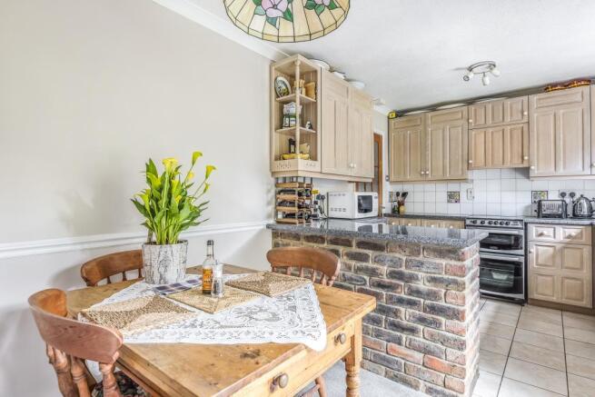 Kitchen/Dining Area