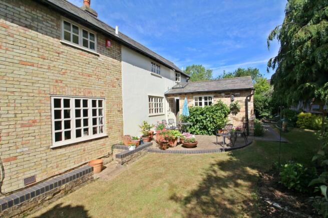 new rear garden2.JPG