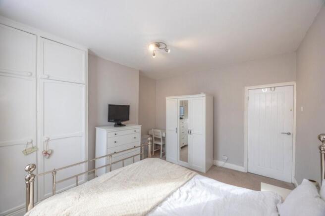 3 bed Terraced to rent Image 11