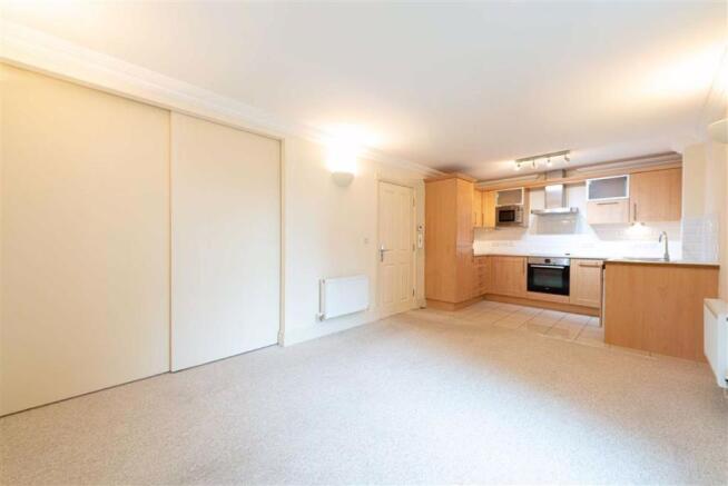 LIVING ROOM/OPEN TO KITCHEN