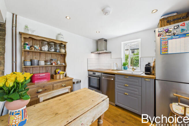 CAM05454G0-PR0026-STILL009