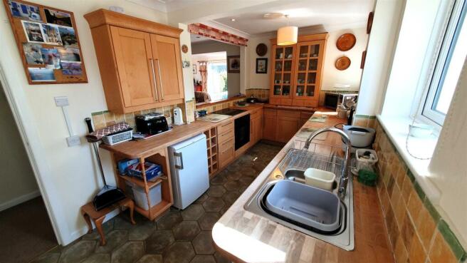 Kitchen longshot.jpg