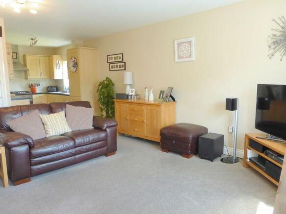 Lounge to Kitchen