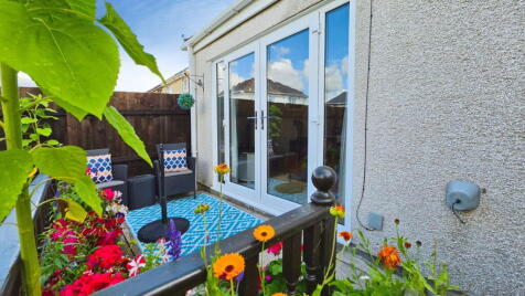 Litchard Cross, Bridgend, CF31 1NX
