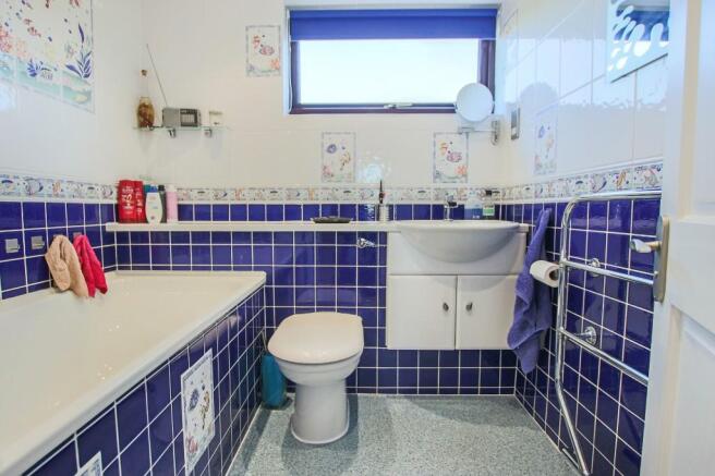 Photo 11