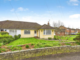 50, Hill Mead, Horsham RH12 2PU