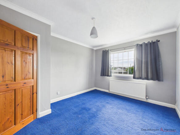4 bed Detached Bungalow for sale Image 8