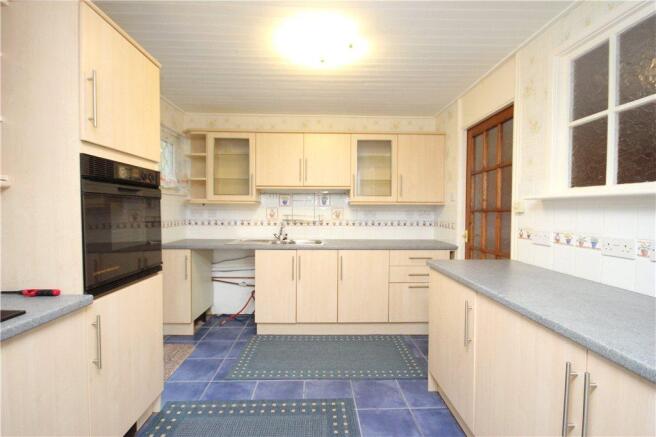 03 Kitchen