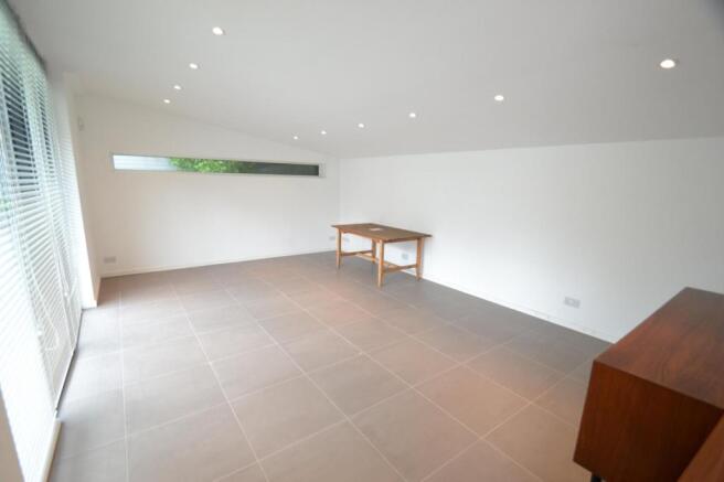 Bedroom/Lounge