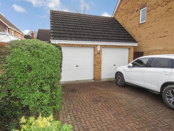 DOUBLE GARAGE