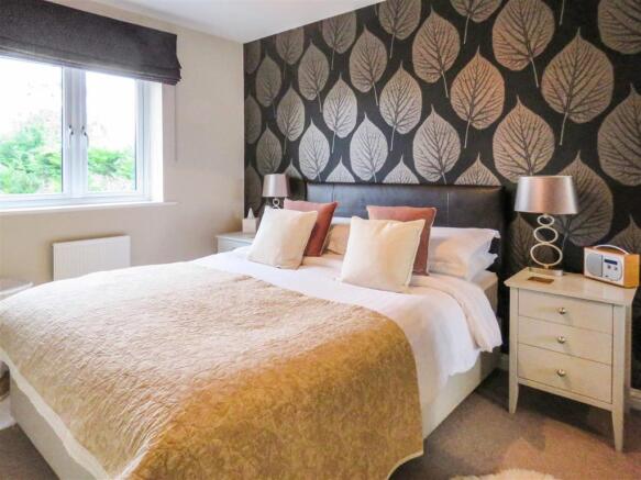 Master Bedroom.JPG
