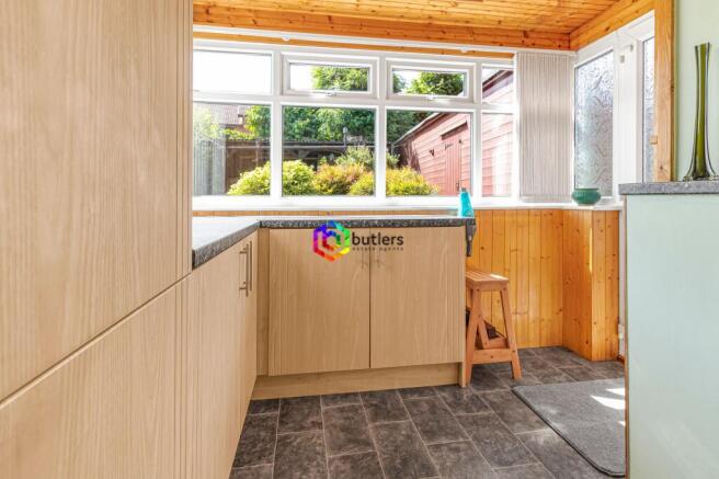 3 bed Semi-Detached for sale Image 10