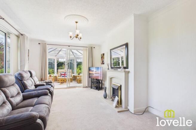 4 bed Detached Bungalow for sale Image 5