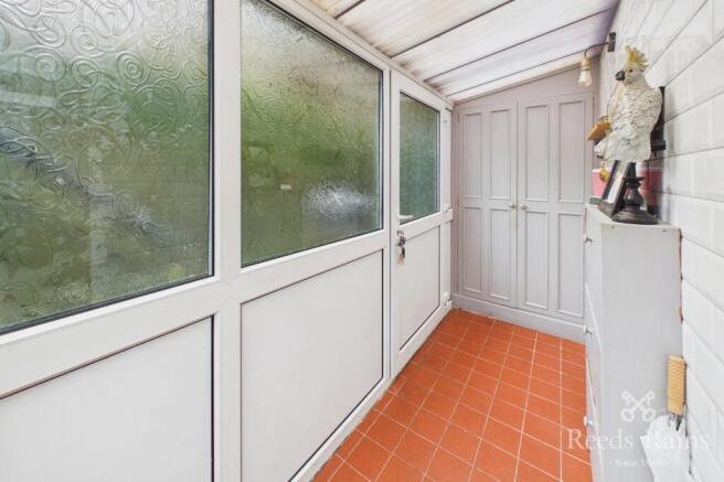 2 bed Semi-Detached for sale Image 5