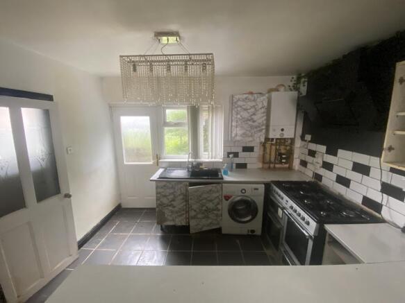 3 bed Terraced for sale Image 7