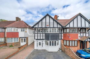 34, County Gate, London SE9 3UB