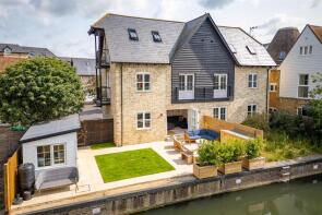 7, Waterside Court, Star Street, Ware SG12 7AA