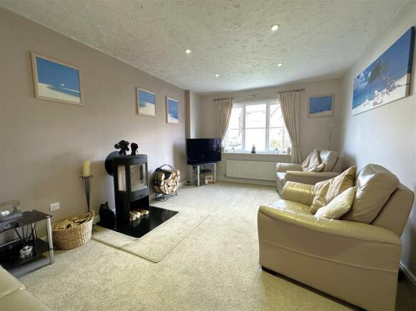 Large Lounge 628