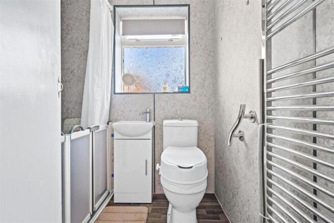 2 bed Semi-Detached Bungalow for sale Image 8
