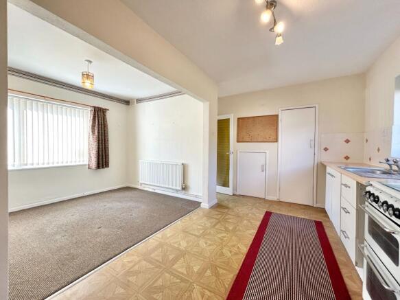Bradfield Road, Pinhoe, Exeter EX4 8PL photo 4