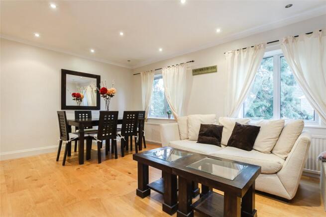 Sitting/Dining Room