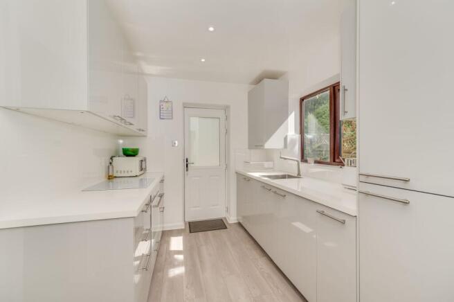 3 bed Semi-Detached for sale Image 7