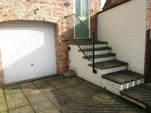 3 bed House for sale Image 9