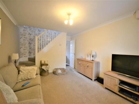 LOUNGE (2)