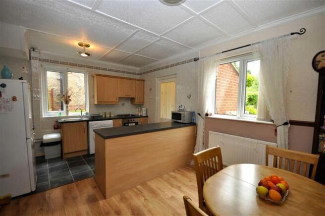 Dining/Kitchen