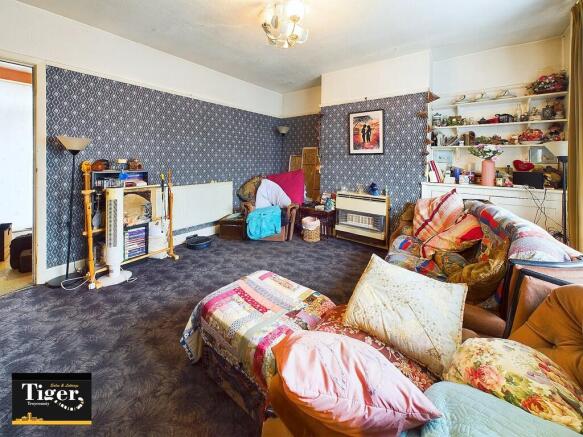 CAM02176G0-PR0469...