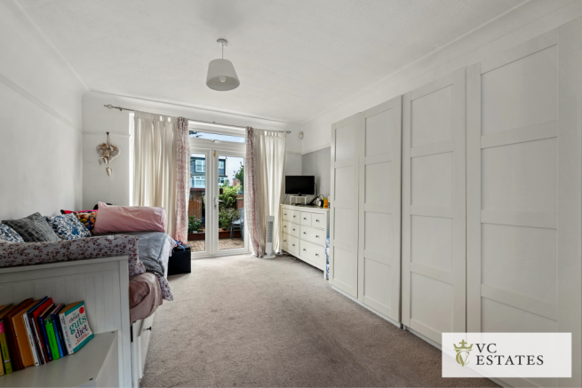 VC_Est-44 Wood End Road, Harrow-3