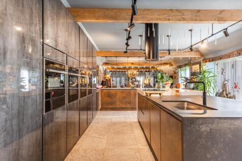 Beautiful Barn Conversion in Idyllic Ludham