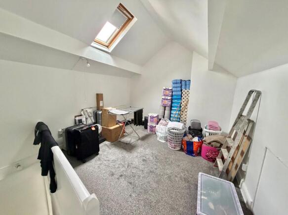 3 bed Terraced for sale Image 9