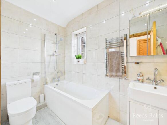2 bed Semi-Detached for sale Image 5