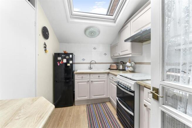 1 bed Apartment for sale Image 11