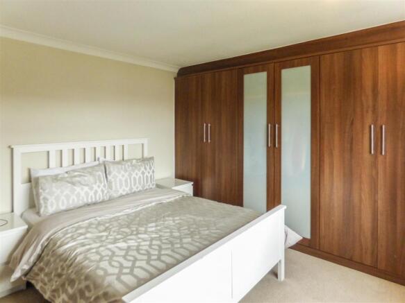 TJ00103-S-BED ONE 2 175 HICKINGS LANE-175 HICKINGS