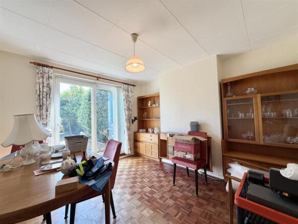 4 bed Semi-Detached for sale Image 6