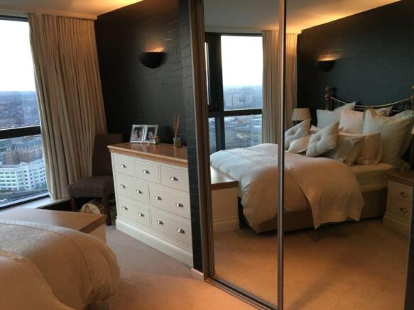 2 bed Flat to rent Image 7