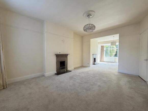 4 bed Semi-Detached for sale Image 6