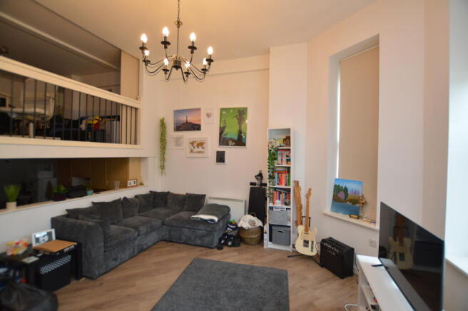 1 bed Apartment to rent Image 4