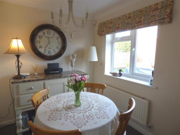 Breakfast Room.jpg