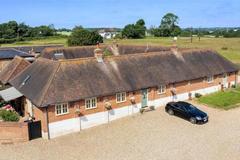The Hall Barns, School Road, Stanford Rivers