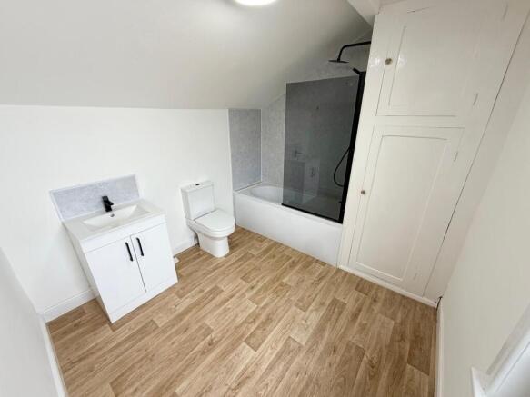 3 bed End of Terrace to rent Image 10