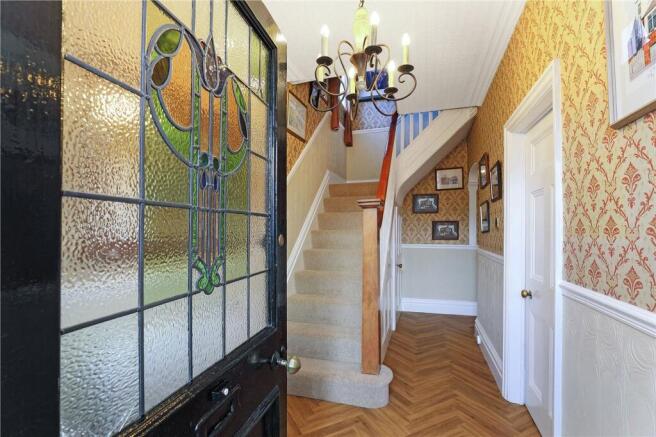 4 bed Detached for sale Image 12