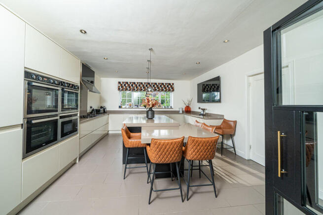 BREAKFAST KITCHEN