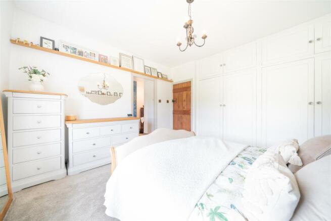 Bedroom 5-5.jpg